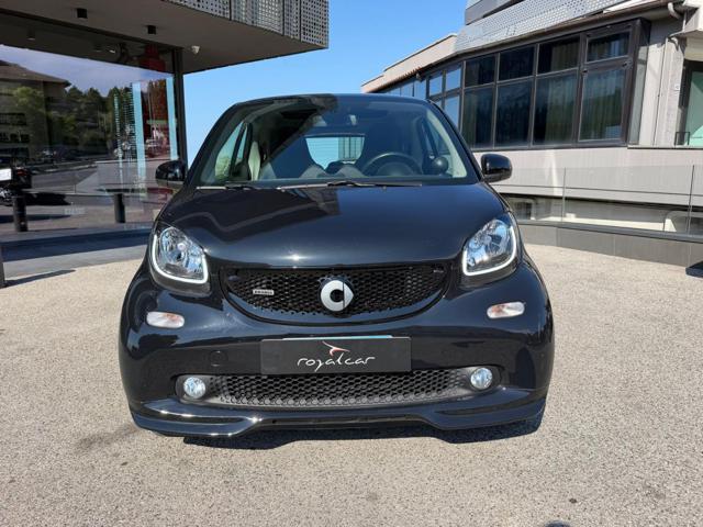 smart forTwo BRABUS 0.9 Turbo twinamic 109 cv - foto 2 di 4