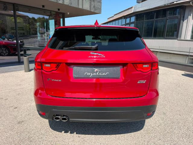 Jaguar F-Pace 2.0 D 180 CV aut. R-Sport AWD - foto 4 di 4
