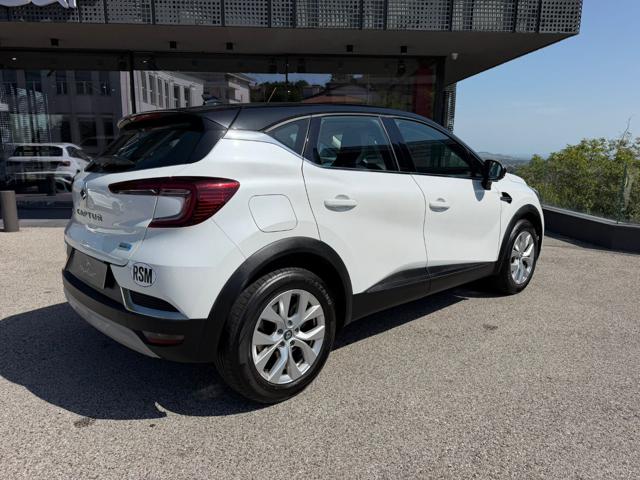 Renault Captur Plug-in Hybrid E-Tech 160 CV Intens - foto 4 di 4
