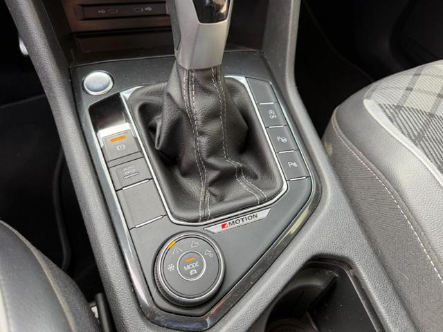 Volkswagen Tiguan 2.0 TDI 200 CV SCR DSG 4MOTION R-Line, del 2023, 86.194 km, in vendita a Borgo Maggiore San Marino (RN)
