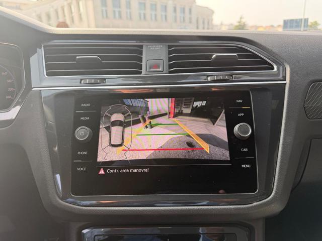 Volkswagen Tiguan 2.0 TDI 200 CV SCR DSG 4MOTION R-Line, del 2023, 86.194 km, in vendita a Borgo Maggiore San Marino (RN)