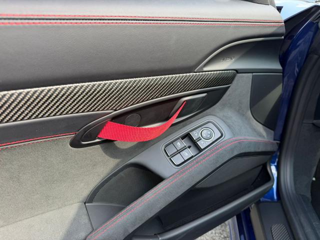 Porsche 718 Spyder RS - WEISSACH-SOLL.-FRENI IN CERAM.-C.IN MAGNESIO - foto 4 di 4