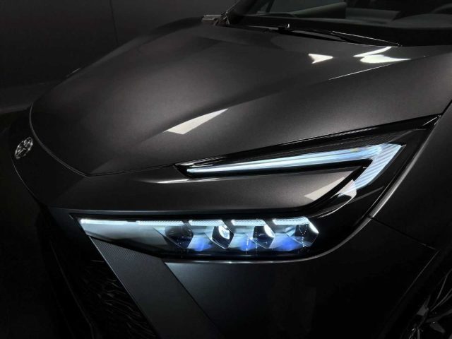 Toyota C-HR 2.0 PHEV 152CV (223CV) Trend #VARI COLORI - foto 3 di 4