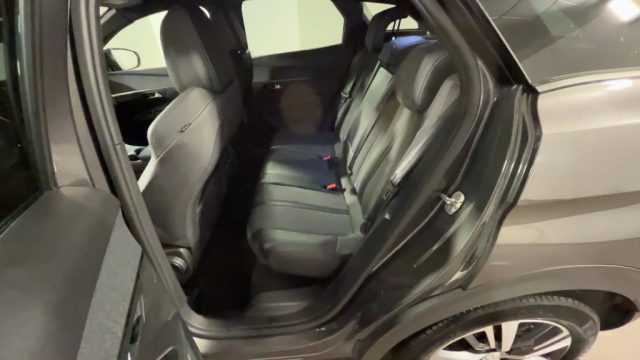 Peugeot 3008 PureTech Turbo 130 S&S EAT8 Allure Pack, del 2023, 12.500 km, in vendita a Martellago (VE)