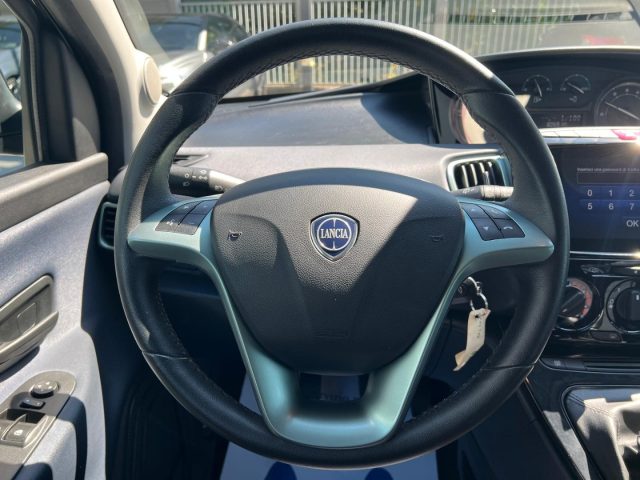 Lancia Ypsilon 1.0 FireFly 5P S&S Hybrid Platino usato a MARTELLAGO