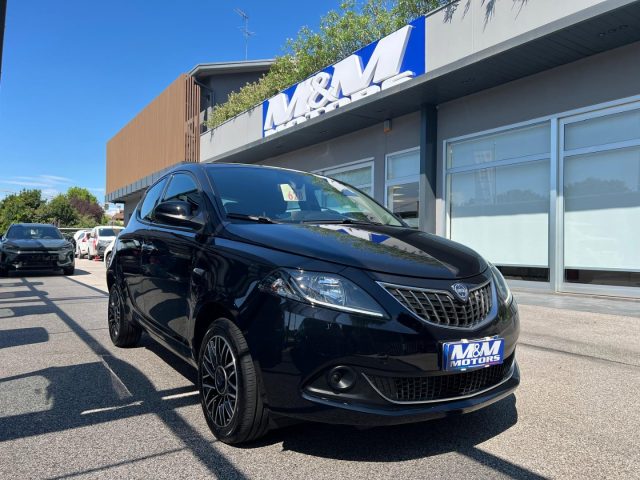 Lancia Ypsilon 1.0 FireFly 5P S&S Hybrid Platino usato a MARTELLAGO