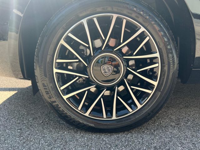 Lancia Ypsilon 1.0 FireFly 5P S&S Hybrid Platino - foto 4 di 4