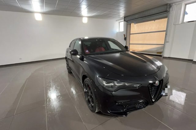 Alfa Romeo Stelvio 2.0 Turbo 280 CV AT8 Q4 Veloce - foto 3 di 4