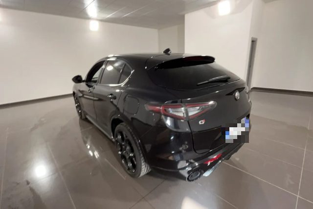 Alfa Romeo Stelvio 2.0 Turbo 280 CV AT8 Q4 Veloce, del 2024, 34.000 km, in vendita a Martellago (VE)