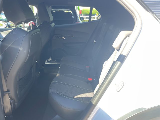 Peugeot 2008 PureTech 130 S&S EAT8 GT #VARI COLORI, del 2024, 37.000 km, in vendita a Martellago (VE)