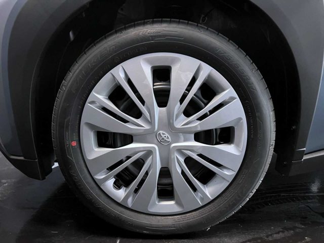 Toyota Aygo X 1.0 VVT-i 72 CV 5 porte Active #VARI COLORI - foto 3 di 4