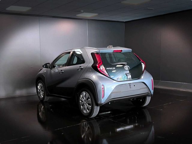 Toyota Aygo X 1.0 VVT-i 72 CV 5 porte Active #VARI COLORI - foto 4 di 4