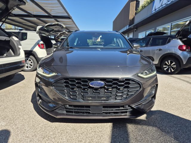 Ford Focus 1.5 120CV auto SW ST-Line - foto 2 di 22