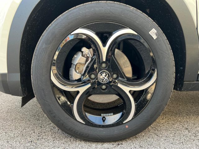 Alfa Romeo Junior 1.2 145 CV Hybrid eDCT6 Speciale #VARI COLORI - foto 4 di 4