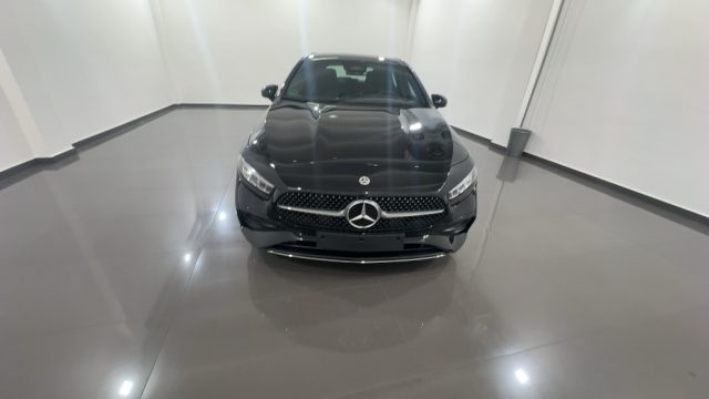 Mercedes-Benz A 180 d Automatic Premium AMG Line #VARI COLORI usato a MARTELLAGO