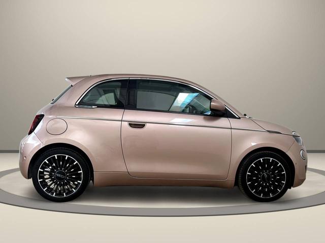 Fiat 500 Berlina 42kWh La Prima By bocelli 320 Km autonomia - foto 4 di 4