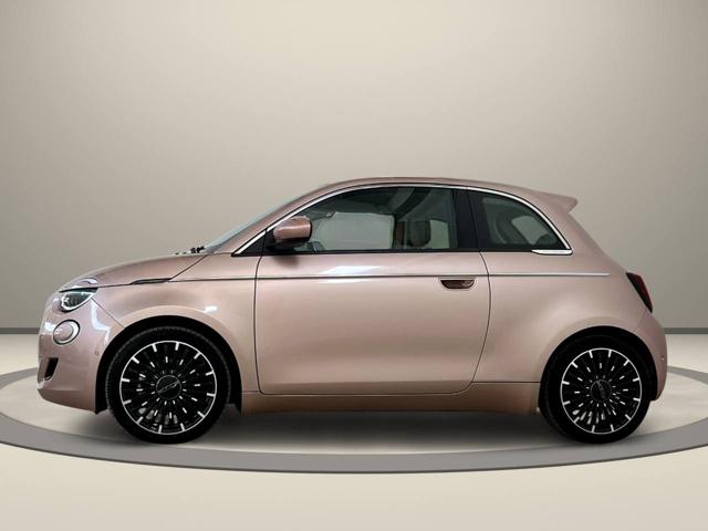 Fiat 500 Berlina 42kWh La Prima By bocelli 320 Km autonomia - foto 3 di 4