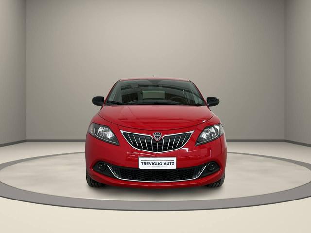 Lancia Ypsilon 1.0 FireFly 5 porte S&S Hybrid Ecochic Silver - foto 2 di 4