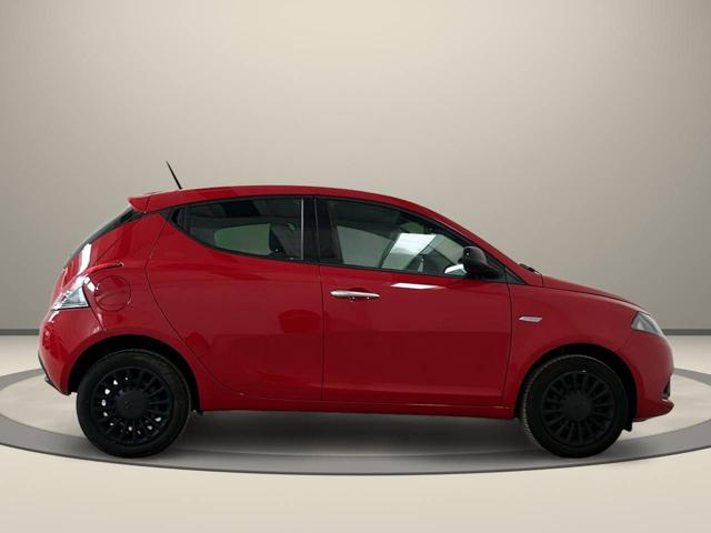 Lancia Ypsilon 1.0 FireFly 5 porte S&S Hybrid Ecochic Silver - foto 4 di 4