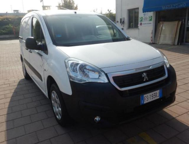 Peugeot Partner Full Electric L1 Furgone Premium - foto 3 di 4