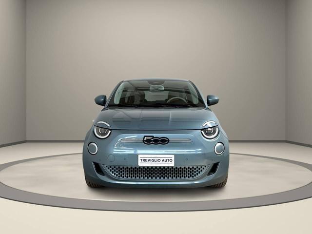 Fiat 500 3+1 42 kWh La Prima 320 Km autonomia - foto 2 di 4