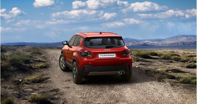 Jeep Avenger 1.2 Turb MHEV LONGITUDE+ALTITUDE+BLACK+85TH+SUMMIT - foto 2 di 4