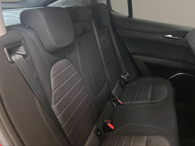Alfa Romeo Stelvio 2.2 Turbodiesel 190 CV AT8 Q4 Business, del 2019, 96.064 km, in vendita a Fara Gera D Adda (BG)
