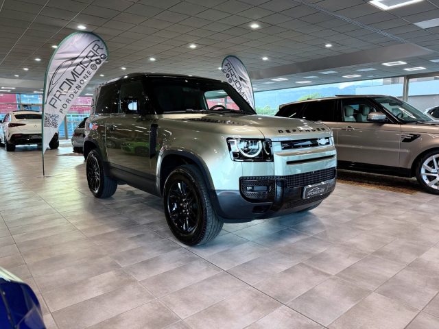Land Rover Defender 90 3.0D I6 200 CV AWD HARD TOP*N1 AUTOCARRO*GANCIO - foto 3 di 4