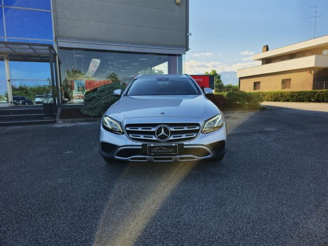 Mercedes-Benz E 220 d S.W. 4Matic AUTO SPORT ALL TERRAIN *UNIPORP* - foto 2 di 4
