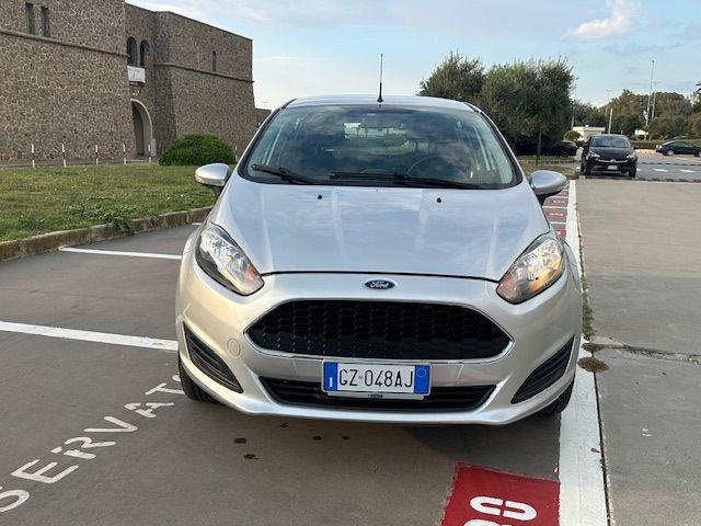 Ford Fiesta 1.0 80CV 5 porte Business - foto 2 di 4