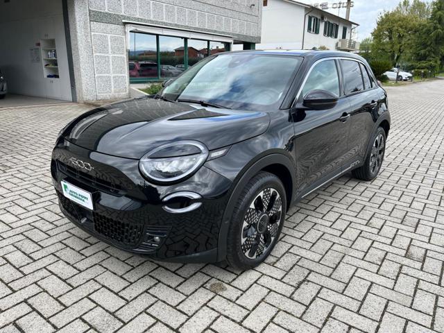 Fiat 600 Hybrid 100 CV DCT MHEV La Prima - foto 3 di 4