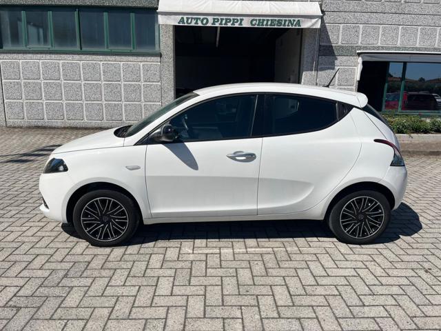Lancia Ypsilon 1.0 FireFly 5 porte S&S Hybrid Gold - foto 4 di 4