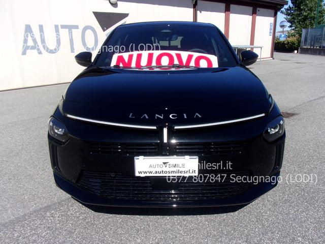 Lancia Ypsilon Hybrid e-DCT LX - foto 2 di 4