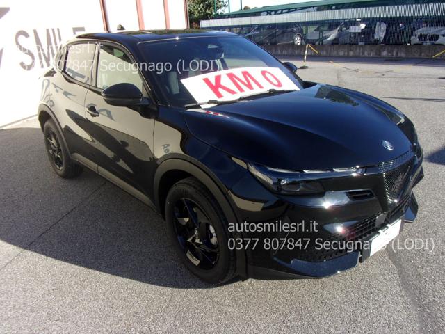 Alfa Romeo Junior 1.2 ibrida Q4 Sprint 145cv edct6 - foto 3 di 4
