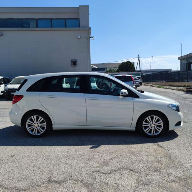 Mercedes-Benz B 180 1.5 CDI EXECUTIVE 5 POSTI AUTOVETTURA-2014 - foto 2 di 4