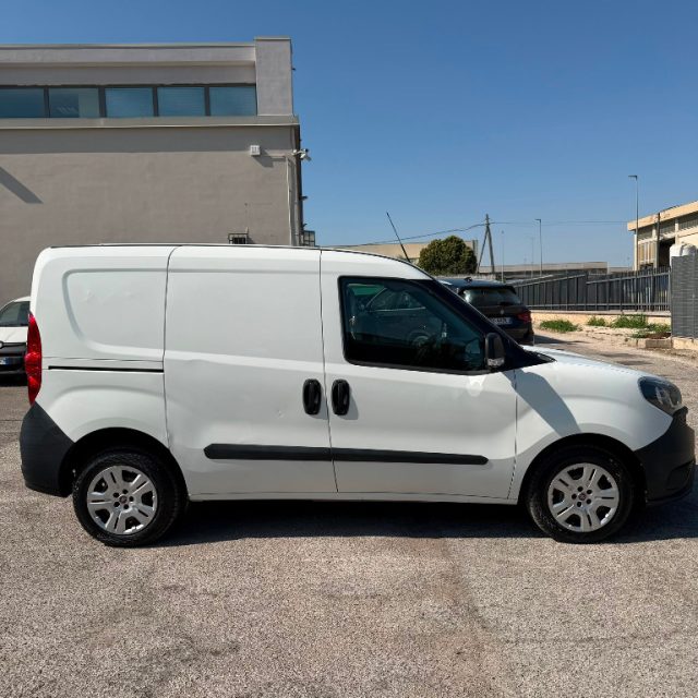 Fiat Doblo 1.6 M-JET 105CV FURGONE 3 POSTI - foto 2 di 4