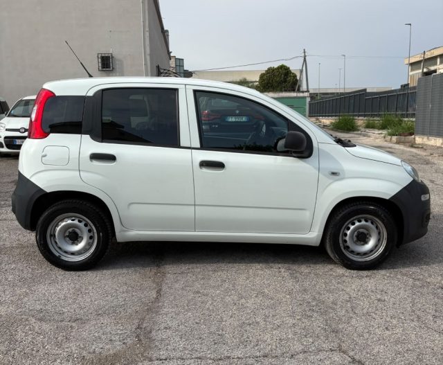 Fiat Panda VAN 1.3 M-JET 2 POSTI POP - 2018 - foto 2 di 4