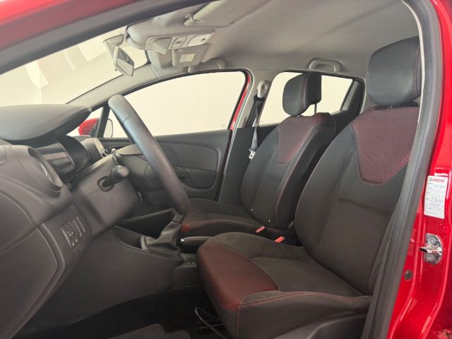 Renault Clio 1.2 75CV 5 porte Wave - foto 4 di 4