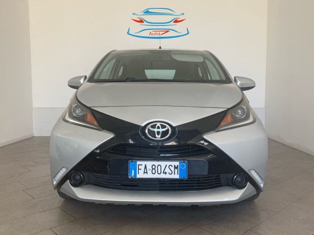 Toyota Aygo 1.0 VVT-i 69 CV 5 porte x-wave usato a LAINATE