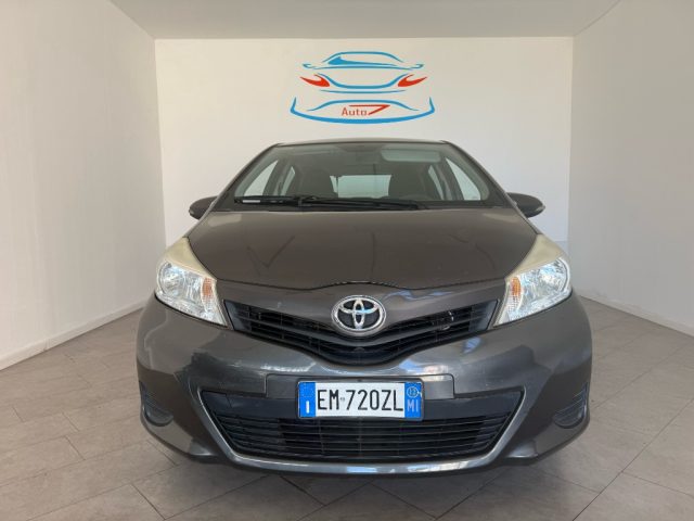 Toyota Yaris 1.0 5P Lounge usato a LAINATE