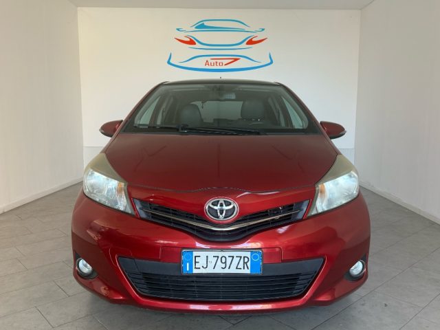 Toyota Yaris 1.3 5 porte Active usato a LAINATE