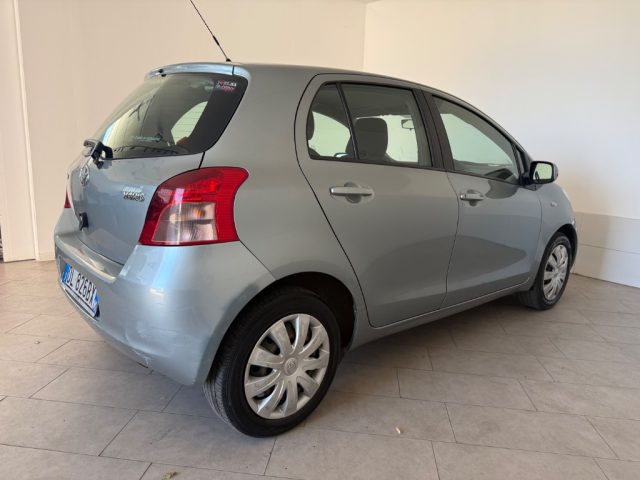 Toyota Yaris 1.3 5 porte M-MT SOL - foto 4 di 4