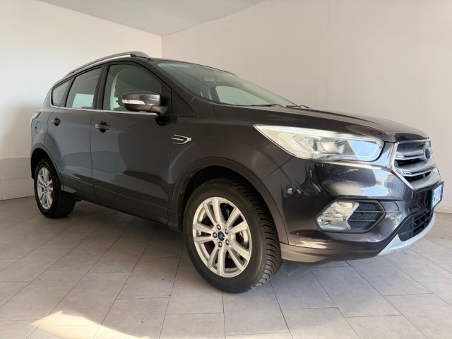 Ford Kuga 1.5 TDCI 120 CV S&S 2WD Business - foto 2 di 4