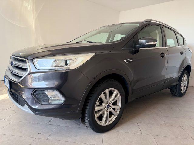 Ford Kuga 1.5 TDCI 120 CV S&S 2WD Business - foto 3 di 4