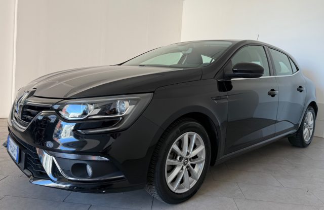 Renault Megane Mégane Sporter TCe 115 CV FAP Business - foto 2 di 4