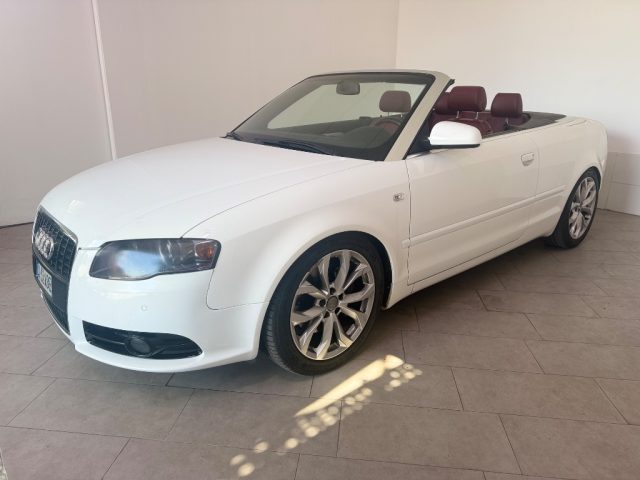 Audi A4 Cabriolet 2.0 16V TFSI multitronic SLINE - foto 3 di 4