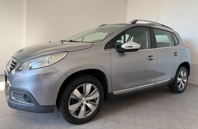 Peugeot 2008 1° serie PureTech 82 Allure - foto 2 di 4