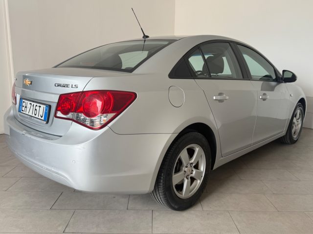 Chevrolet Cruze 1.6 4 porte LS - foto 4 di 4