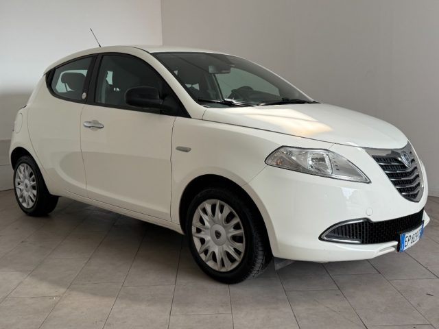 Lancia Ypsilon 1.2 69 CV 5 porte GPL Ecochic Gold - foto 3 di 19