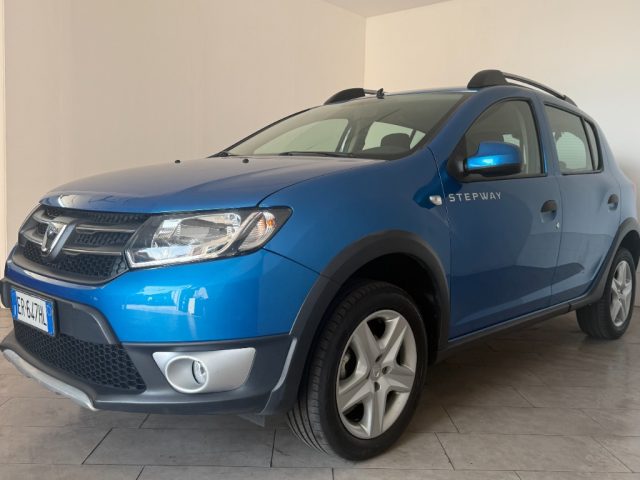 Dacia Sandero Stepway 900 TCe 12V 90CV Prestige - foto 2 di 19
